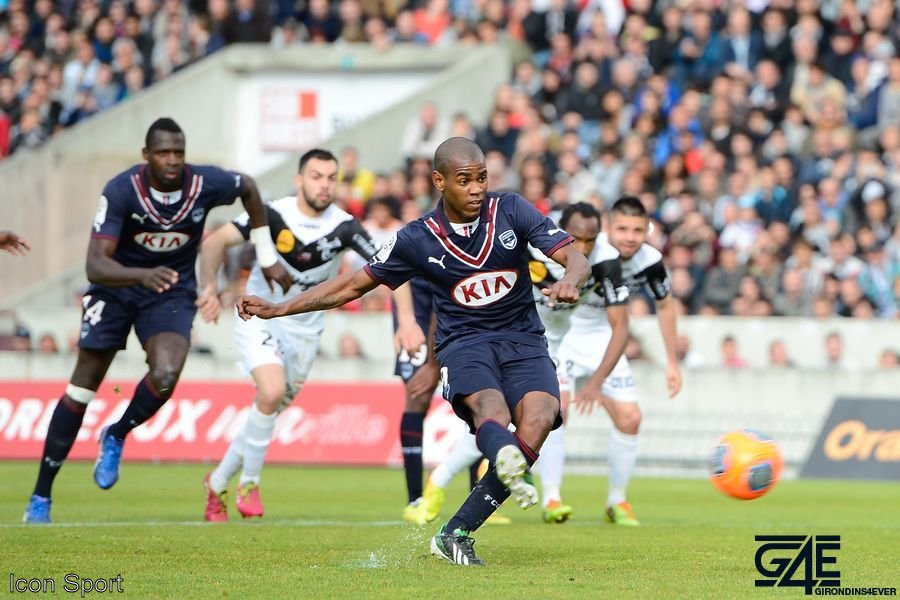 Diego Rolan pénalty but Guingamp iconsport