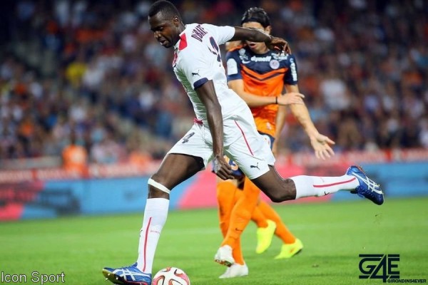 Frappe Cheick Diabaté iconsport_guy_090814