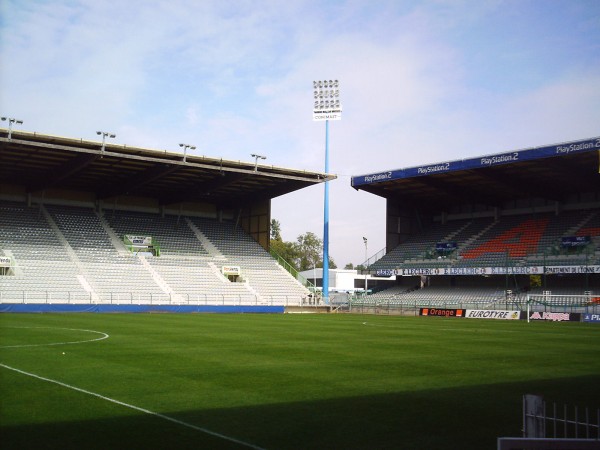 Stade_Abbé-Deschamps_(9)