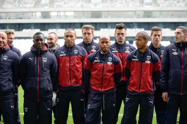 Joueurs Nouveau Stade iconsport_blu_230315_08_25