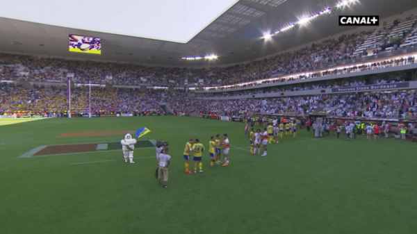 Nouveau stade pelouse rugby