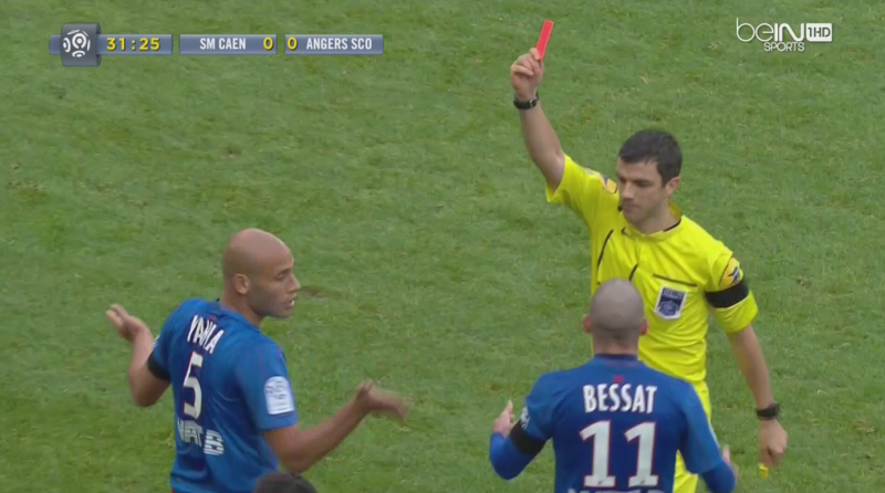 Alaeddine Yahia rouge caen angers