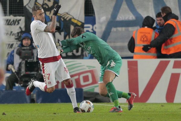 AFP PHOTO / PASCAL POCHARD-CASABIANCA