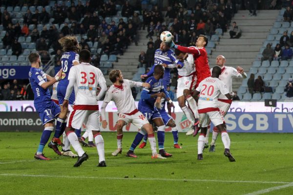 AFP PHOTO / PASCAL POCHARD-CASABIANCA