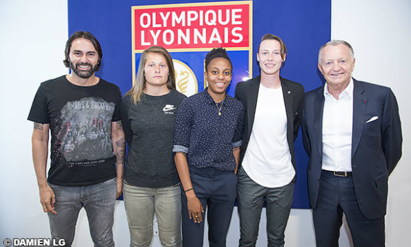 feminines-peyraud-magnin-laurent-et-bruneau-rejoignent-l-ol-bacha-signe-un-premier-contrat-professionnel-31396_35