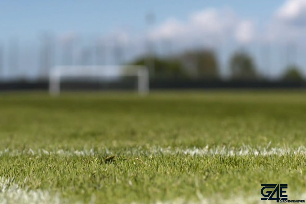 terrain entrainement haillan planning