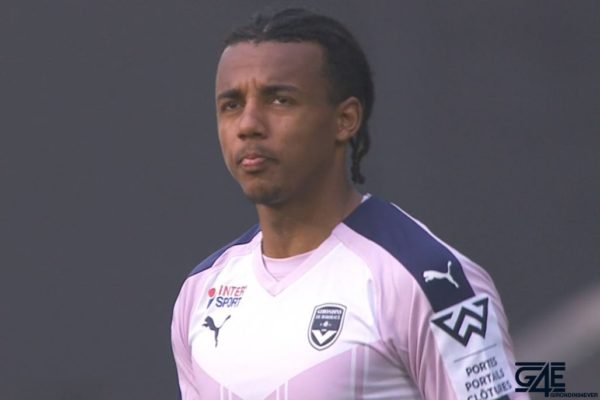 Mercato - Les Girondins pensent à Laurent Koscielny pour remplacer Jules Koundé Mercato - Les Girondins pensent à Laurent Koscielny pour remplacer Jules Koundé