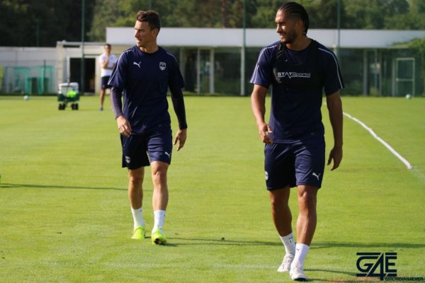 Laurent Koscielny et Pablo Castro