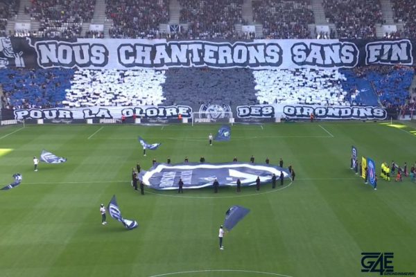 Virage Sud Supporters Ultramarines Tifo