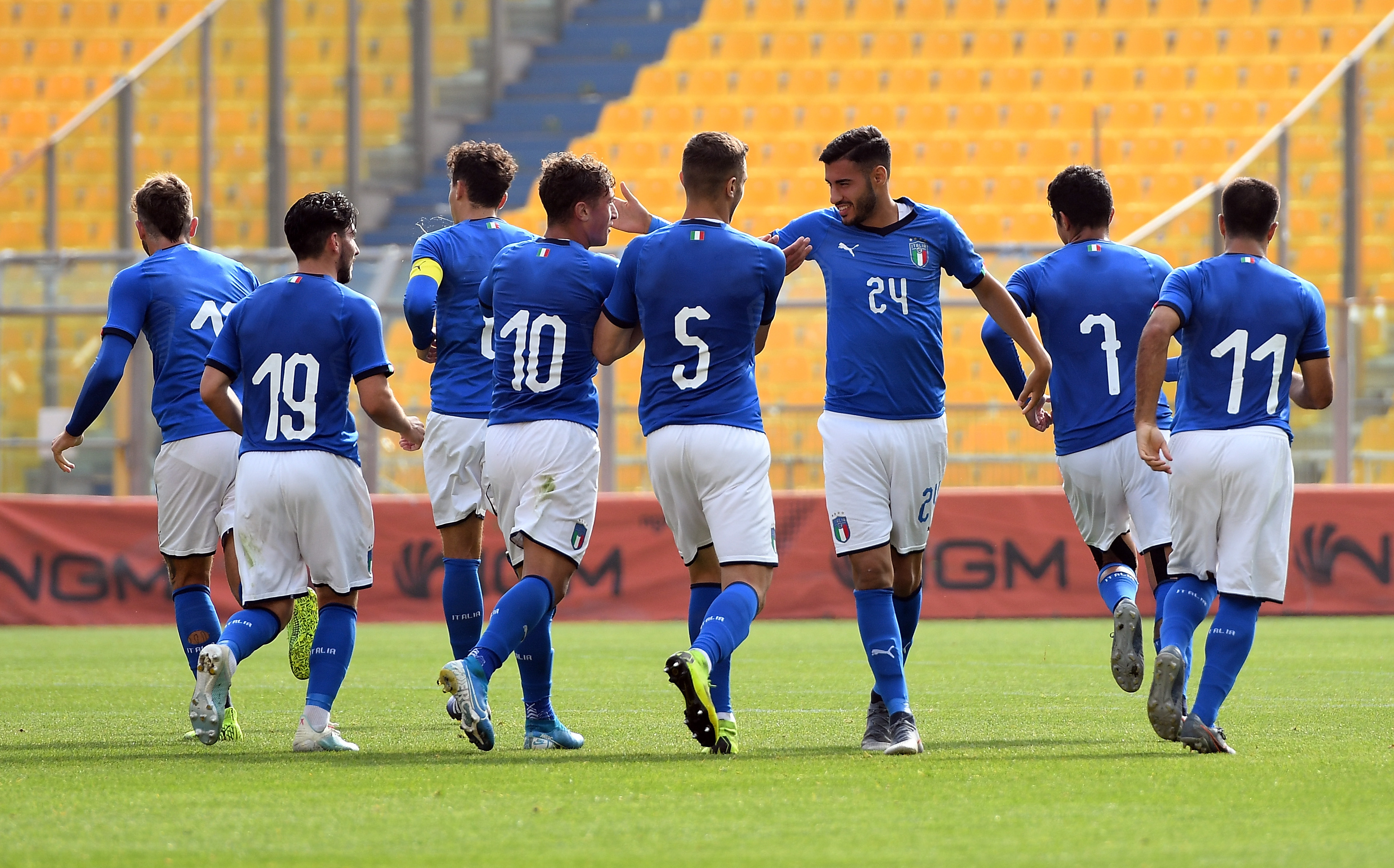 Italy U20 v England U20 – 8 Nations Tournament