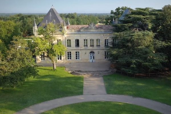 chateau haillan