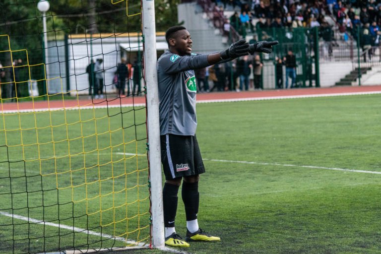 Over Mandanda